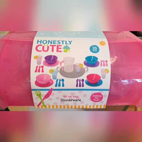 Honestly Cute Set the Table Dinnerware Set - Picture 1 of 2
